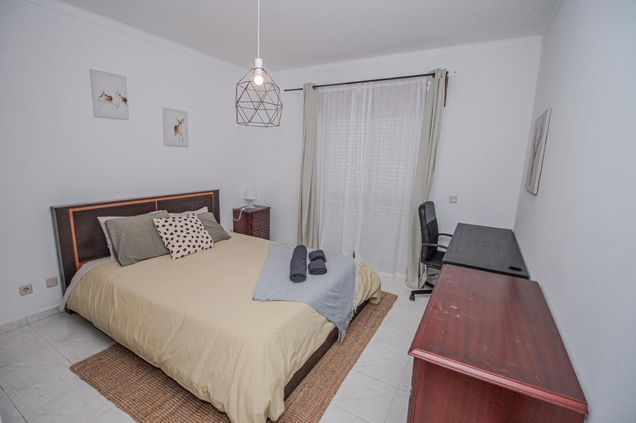 Charming Private Rooms In An Apartment A1 Penha - Фару Экстерьер фото