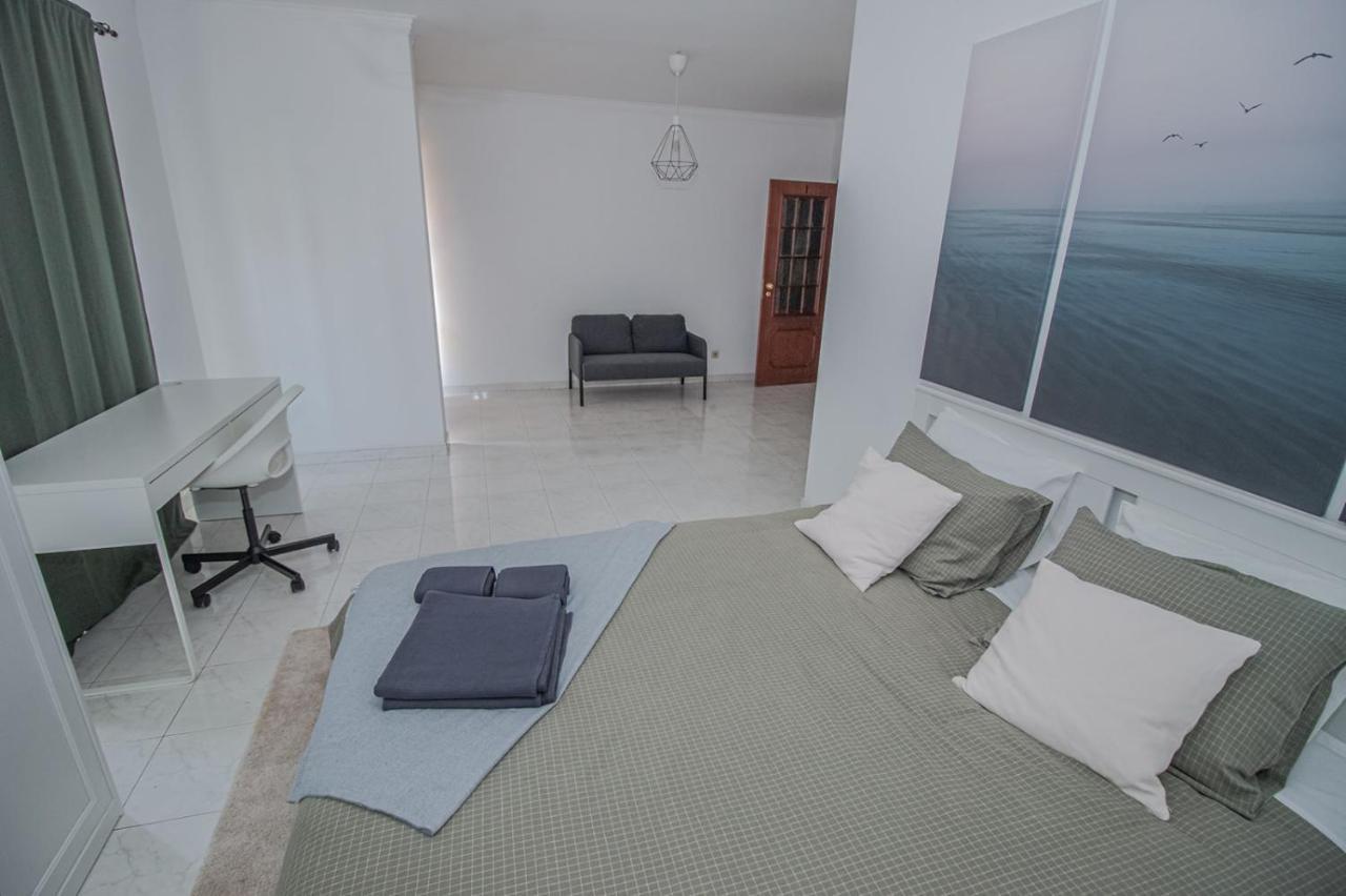 Charming Private Rooms In An Apartment A1 Penha - Фару Экстерьер фото