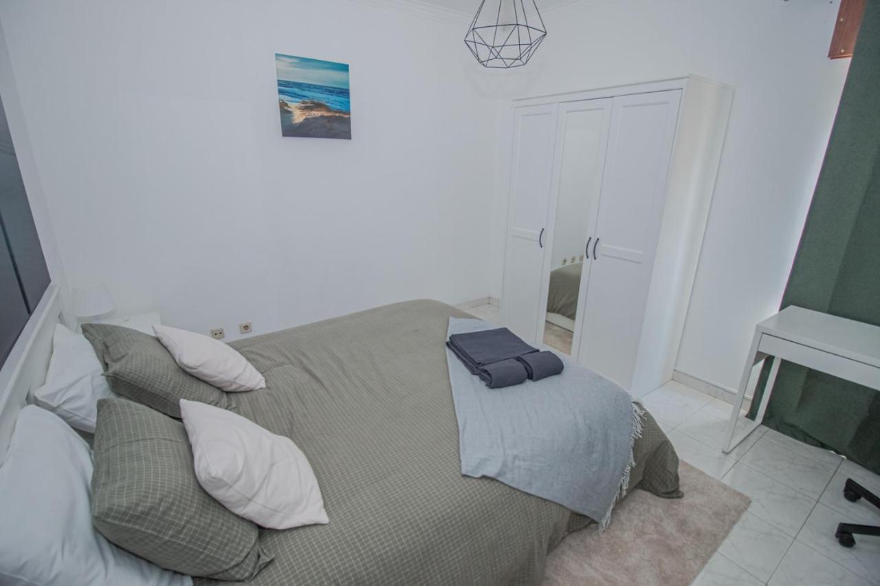 Charming Private Rooms In An Apartment A1 Penha - Фару Экстерьер фото